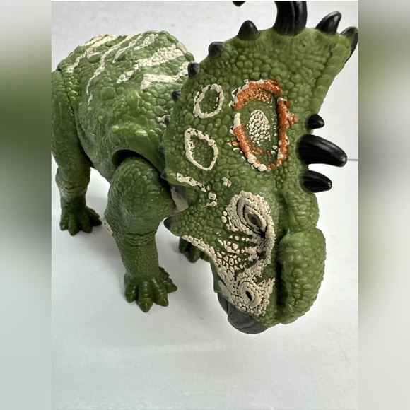 Jurassic World Fallen Kingdom Roarivores Sinoceratops Dinosaur - Picture 3 of 5